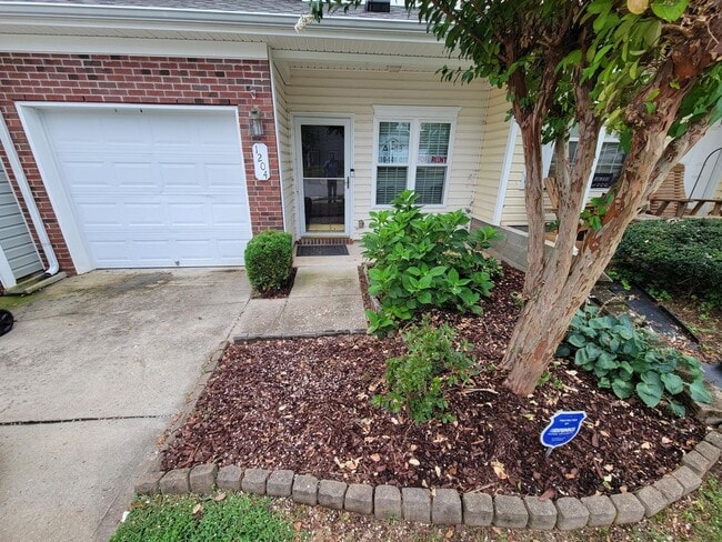 Photo - Great 2 Bedroom 2.5 Bath in Ridge Creek!