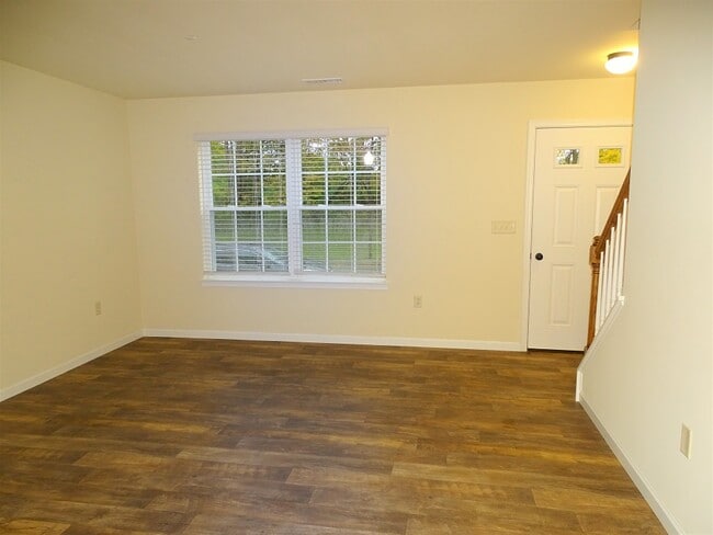 Photo - 818 Byler Cir