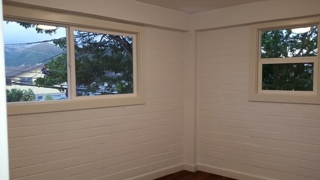 Photo - 2215 N School St Unit 201