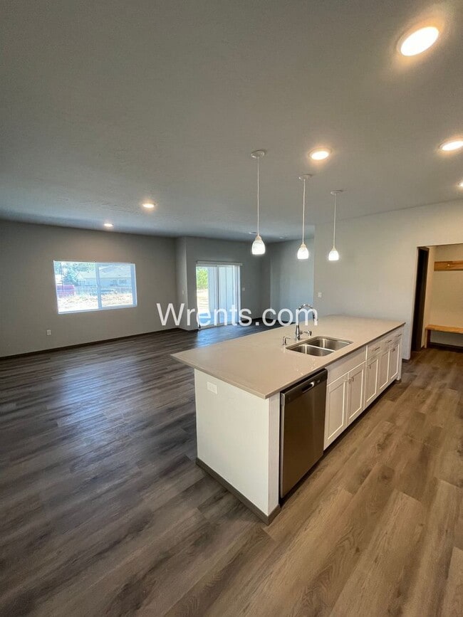 Photo - 1312-1314 E Farwell Unidad 1314 E Farwell