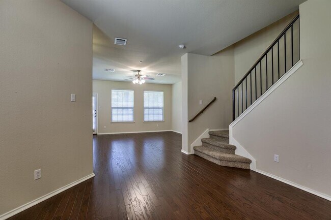 Photo - 3101 Davis Ln Unit 8002