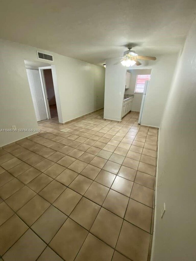 Photo - 4655 Palm Ave Unit 205