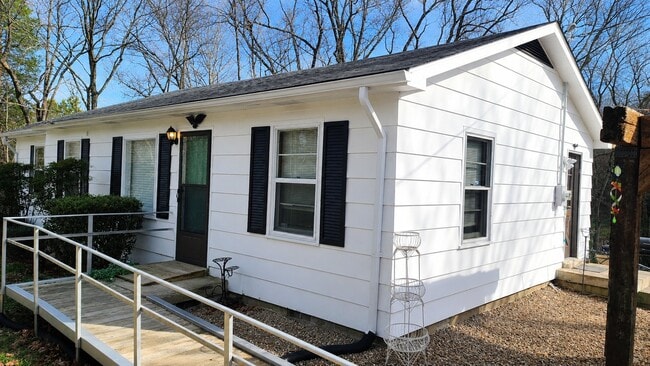 Photo - 3384 Freeman Hollow Rd