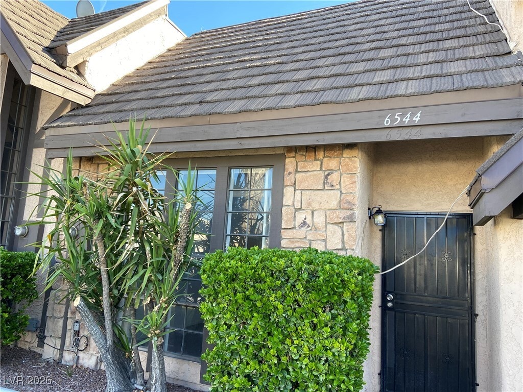 Photo - 6544 Ironbark Ln