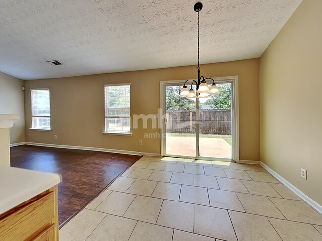 Photo - 3211 Deer Valley Dr NW