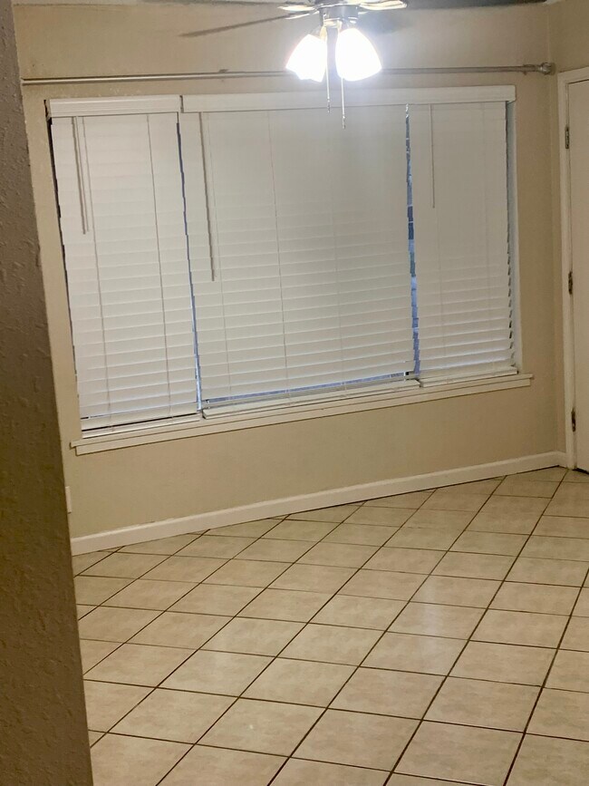 Photo - 116 W Strickland St Unit 116