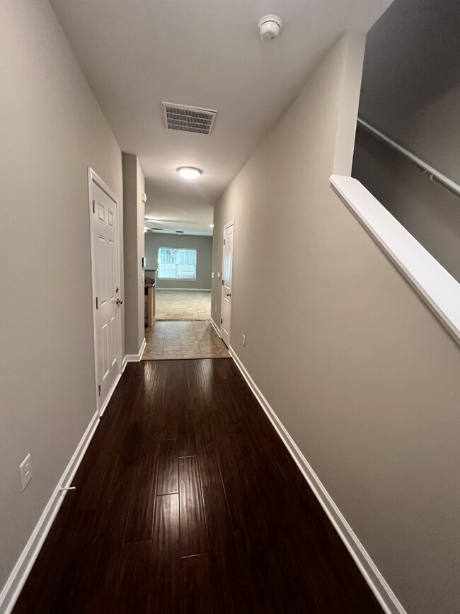 Photo - 620 Friendway Rd