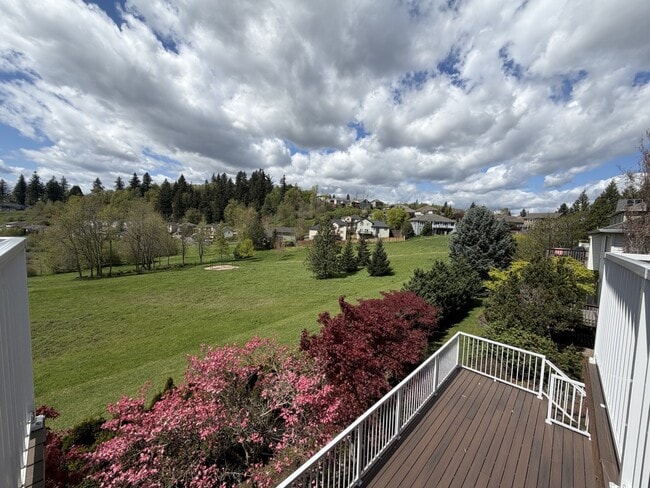 Photo - 2437 SW Linneman Dr