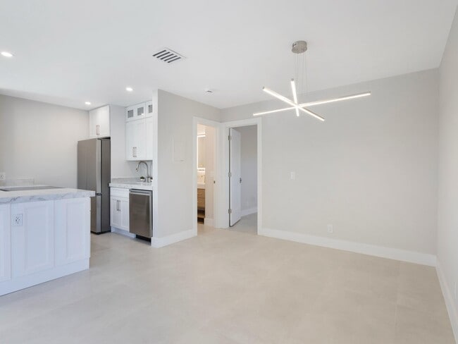 Photo - 7 Crossings Cir