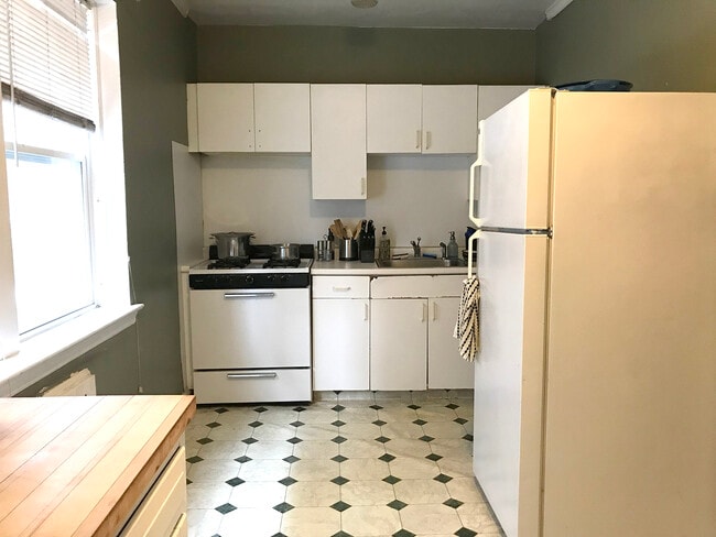 Photo - 22 Fairbanks St Unit 2