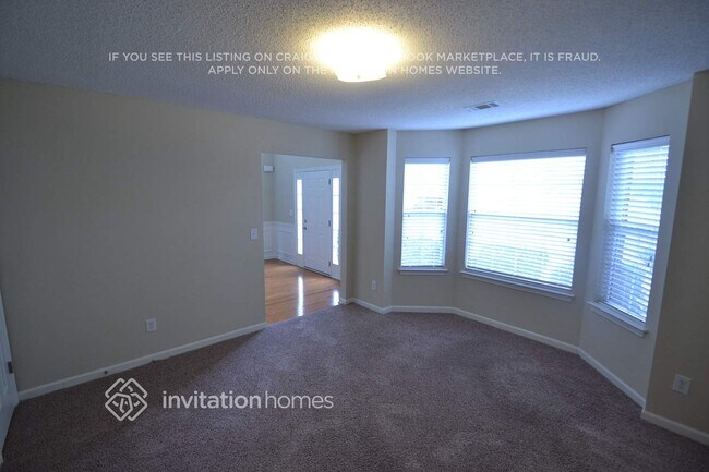 Photo - 1380 Travers Creek Trail