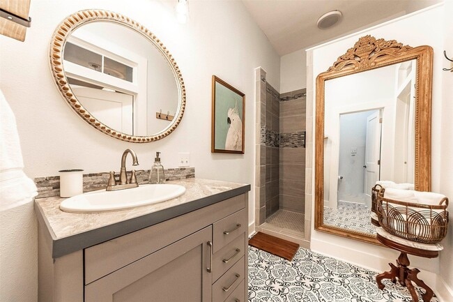 Photo - 2021 Avenue O 1/2