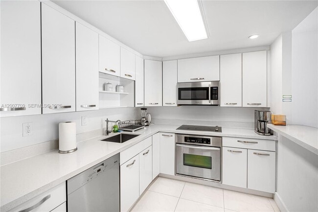 Photo - 19370 Collins Ave Unit 1612