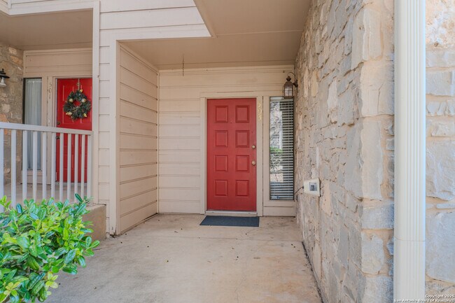 Photo - 829 W Bitters Rd
