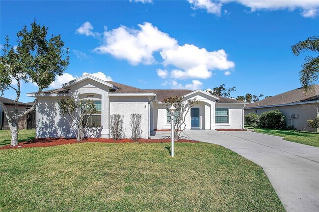 Photo - 3308 54th St E