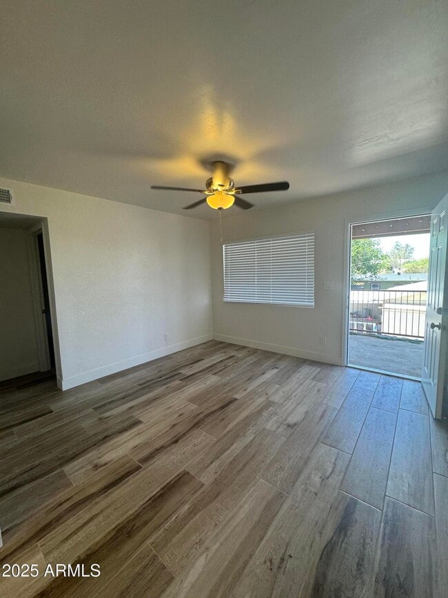 Photo - 738 W Pepper Pl