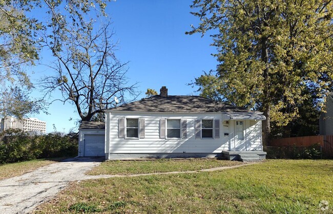 Building Photo - 2 Bedroom Rental