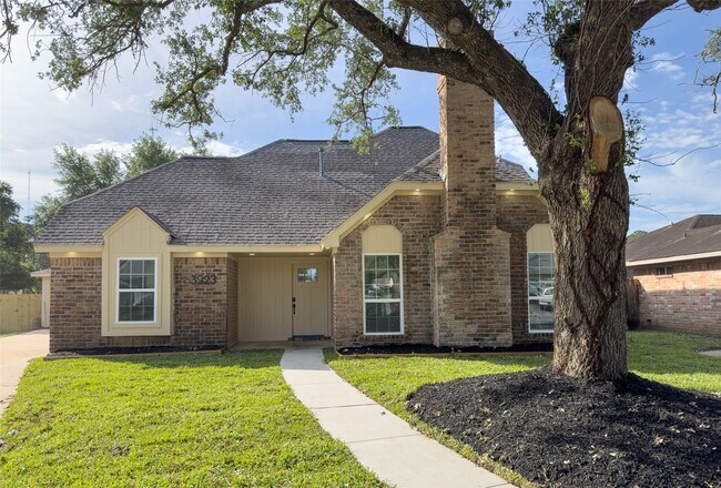 Photo - 3223 Cherry Hills Dr