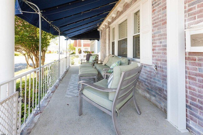 Photo - 8310 Ventnor Ave