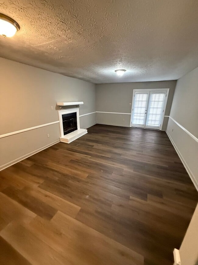 Photo - 118 Creekwood Ave Unit A