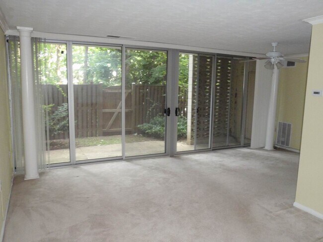 Photo - 4355 Ivymount Ct Unit 4355 Ivymount CT #2