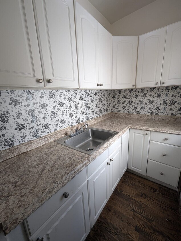 Photo - 46 Hurlburt St (New Haven, CT)