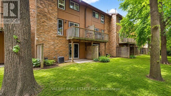 Photo - 2359 Birchmount Rd