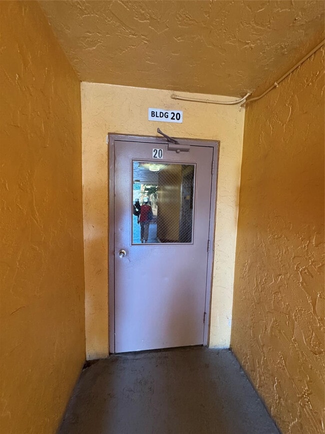 Photo - 4384 NW 9th Ave