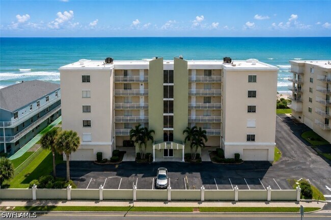 Building Photo - 401 Jimmy Buffett Mem Hwy Unit 121