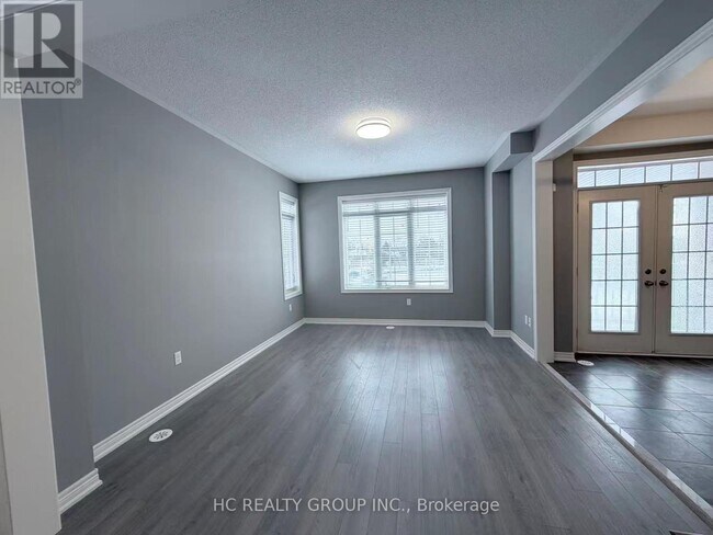 Photo - 152 Roy Grv Wy