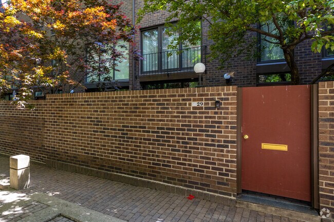 Entrance - St. James Court