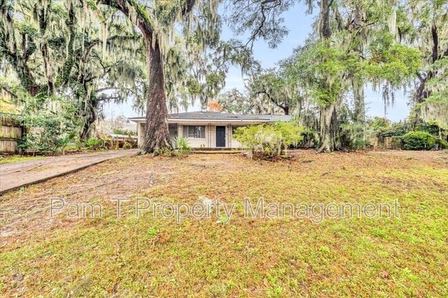 Photo - 15 Vineyard Dr