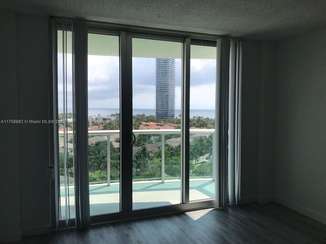 Photo - 19380 Collins Ave Condo