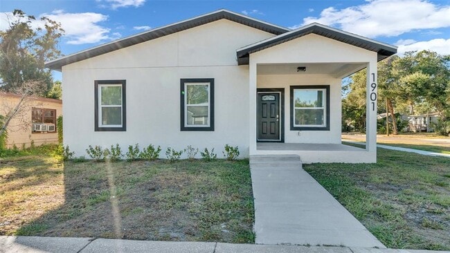 Photo - 1901 31st St S