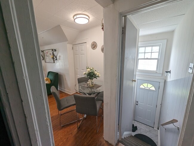 Photo - 26 Lavergne St Unit 2