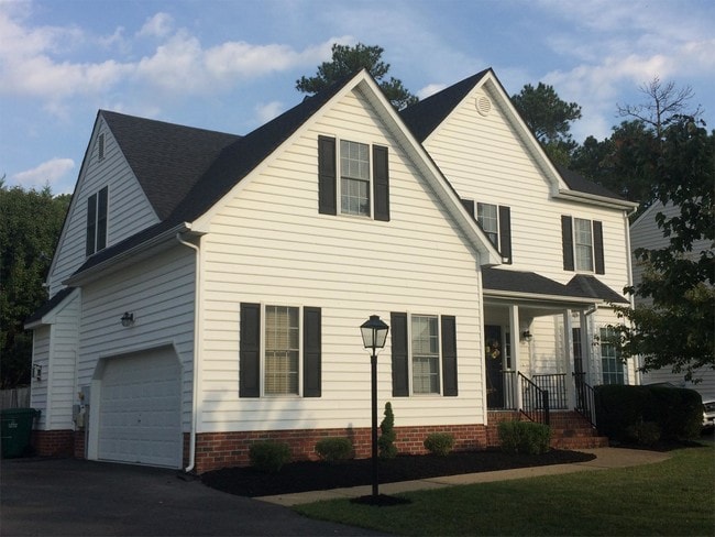 Photo - 1834 Rolfe Way