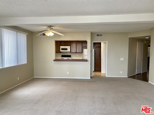 Photo - 140 The Village Unit 208