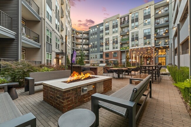 Firepit with Cozy Seating