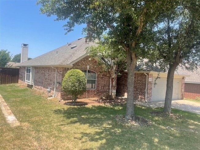 Photo - 402 Calvary Dr