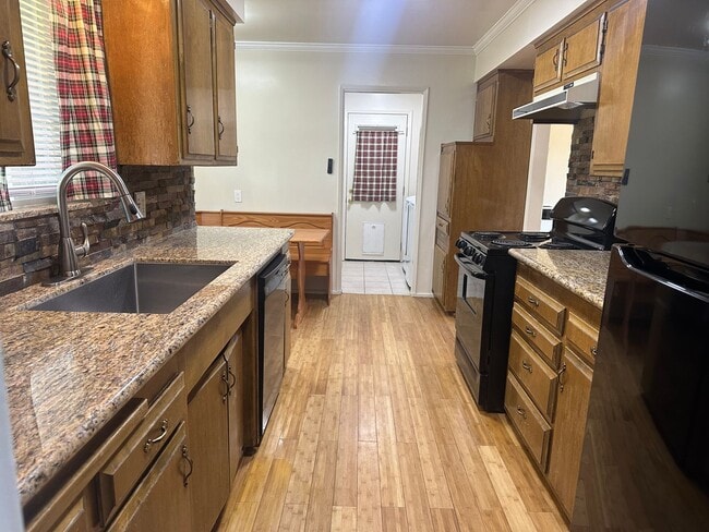 Photo - 3+2.5 Stallion Springs COMING SOON!