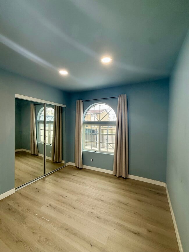 Photo - 6006 S Wilton Pl