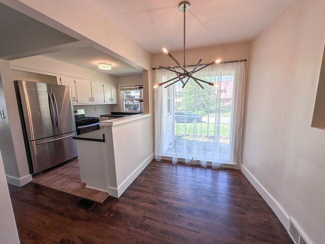 Photo - 2610 Albert Dr SE