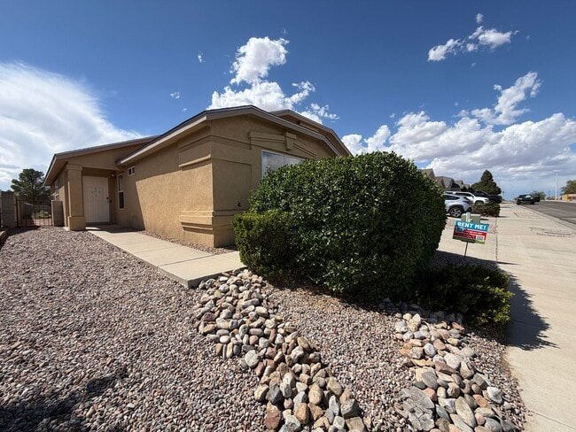 10601 Rio Del Sole Ct NW
