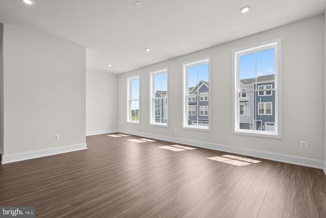 Photo - 114 Galaxy Pl