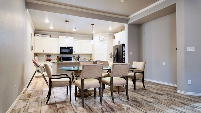 Photo - 5704 Winchester Ave