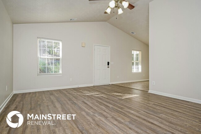 Photo - 546 Forest Hill Dr