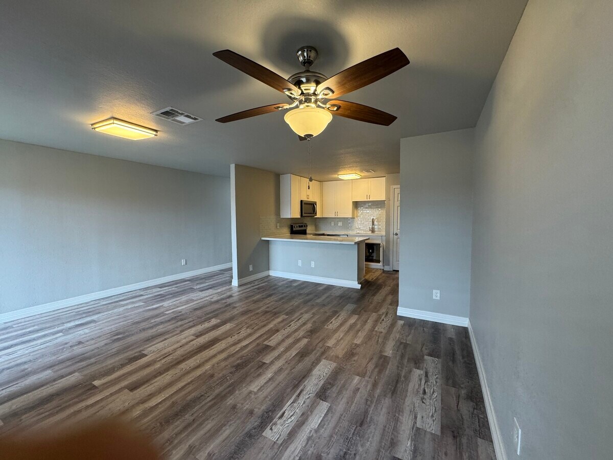 Photo - 418 Garland Dr Unit 244