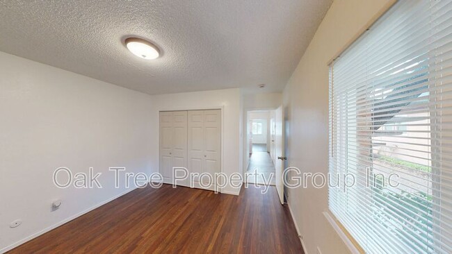 Photo - 1648 Russell St