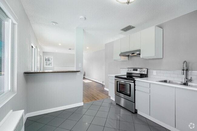 Building Photo - 1987 Plumas St Unit 1- Front Rental