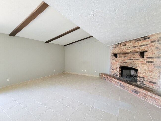 Photo - NICE 3 BEDROOM 2 BATH RENTAL HOME IN CY FA...